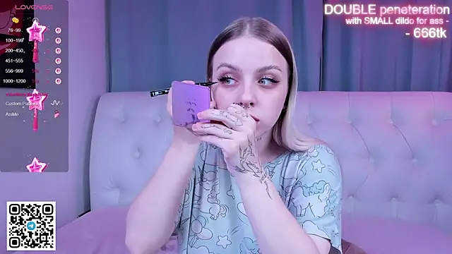 Alice Halle online show from November 6, 3:51 am