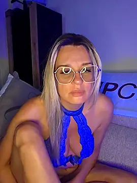 SpicyVicky online show from April 22, 4:37 am