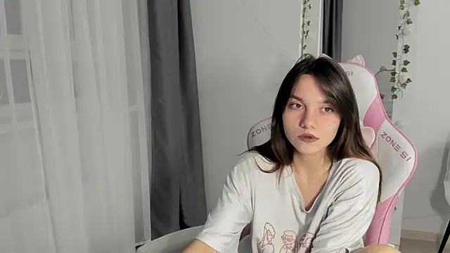 Snapshot of MashkaRay chatting on December 4, 2:48 pm MashkaRay online show from December 4, 2:48 pm