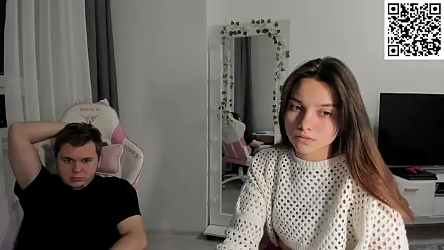 Snapshot of MashkaRay chatting on December 14, 4:01 pm MashkaRay online show from December 14, 4:01 pm