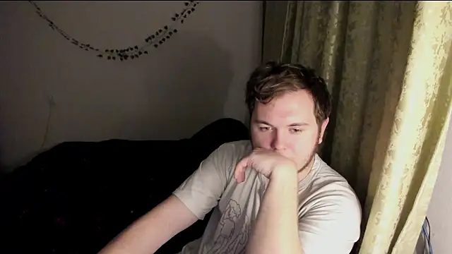 Snapshot of MashkaRay chatting on March 13, 8:15 pm MashkaRay online show from March 13, 8:15 pm