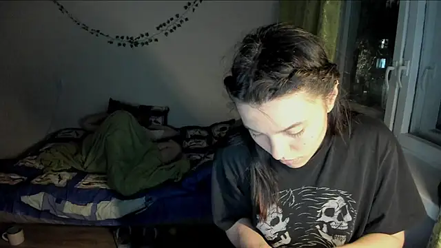 Snapshot of MashkaRay chatting on April 2, 4:37 pm MashkaRay online show from April 2, 4:37 pm