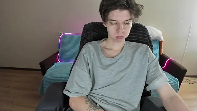 Liam sexy1 online show from December 2, 5:04 am