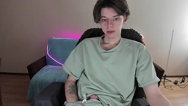 Liam sexy1 online show from January 8, 4:55 am