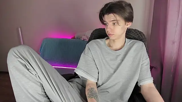 Liam sexy1 online show from February 28, 7:58 am