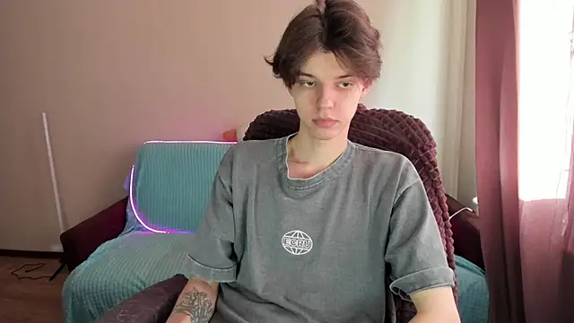 Liam sexy1 online show from March 17, 1:18 pm