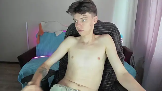 Liam sexy1 online show from September 13, 7:41 am