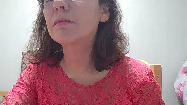 HollyJewel online show from December 14, 6:23 pm