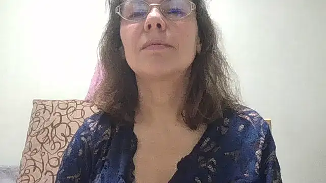 HollyJewel online show from March 26, 5:18 pm