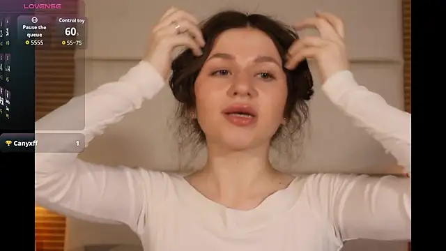 AliceBellamy online show from May 18, 9:31 pm