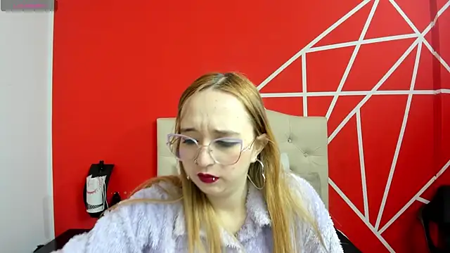 Liaroberts1 online show from January 13, 12:02 pm