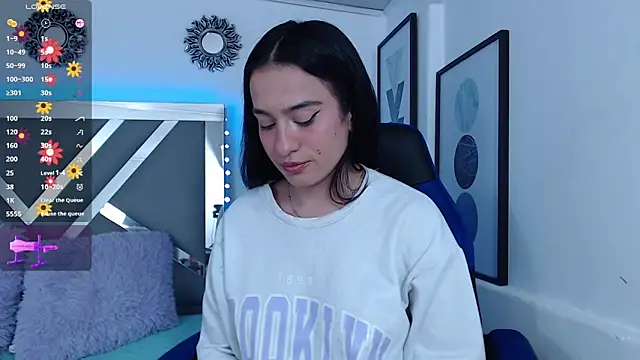 Snapshot of ZaraDames_ chatting on January 31, 4:47 am ZaraDames online show from January 31, 4:47 am