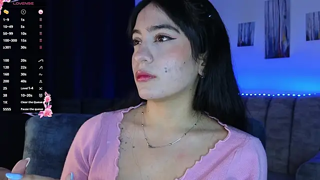 Snapshot of ZaraDames_ chatting on October 8, 2:53 am ZaraDames online show from October 8, 2:53 am