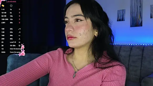 Snapshot of ZaraDames_ chatting on October 19, 2:34 am ZaraDames online show from October 19, 2:34 am