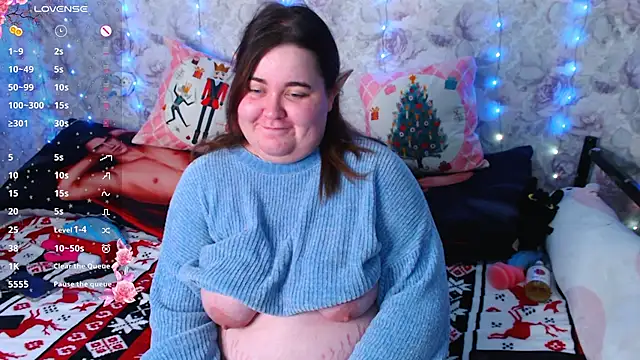 Estelle Hicks online show from December 23, 9:08 pm