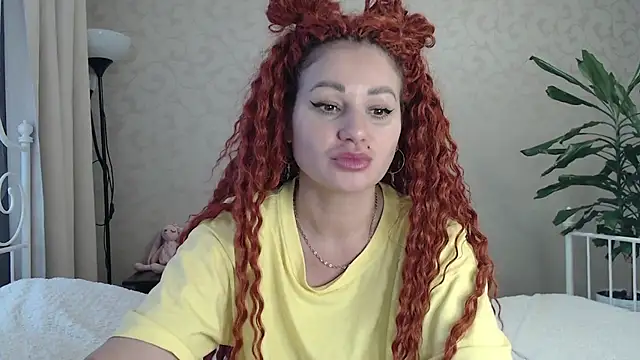 Snapshot of ShyEvaa chatting on October 8, 11:19 am ShyEvaa online show from October 8, 11:19 am