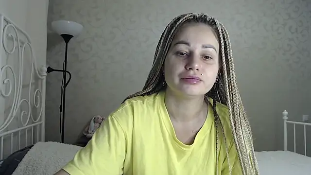 Snapshot of ShyEvaa chatting on October 31, 2:29 pm ShyEvaa online show from October 31, 2:29 pm