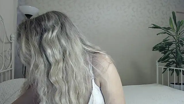 Snapshot of ShyEvaa chatting on January 18, 3:54 am ShyEvaa online show from January 18, 3:54 am