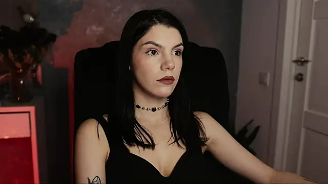 Snapshot of mistress__rochelle chatting on February 21, 6:37 pm mistress rochelle online show from February 21, 6:37 pm