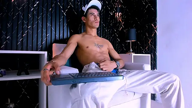 Snapshot of Jhonn_Rhyss chatting on March 29, 7:25 pm Jhonn Rhyss online show from March 29, 7:25 pm