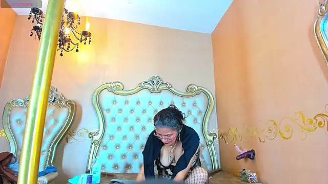 Celeste Baker  online show from December 31, 3:42 pm