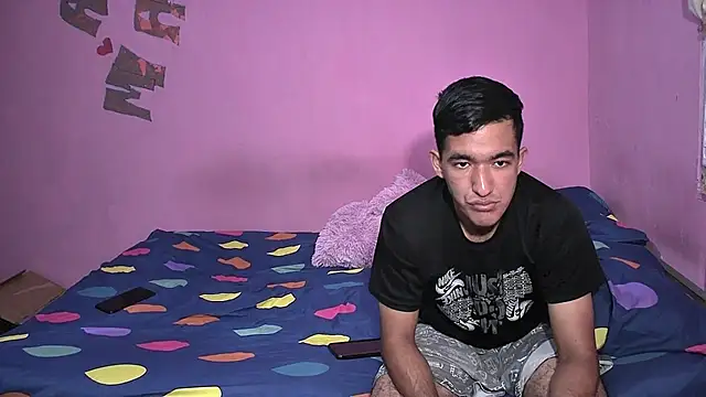 Snapshot of Sweetiefoxxx chatting on September 24, 6:33 pm Sweetiefoxxx online show from September 24, 6:33 pm