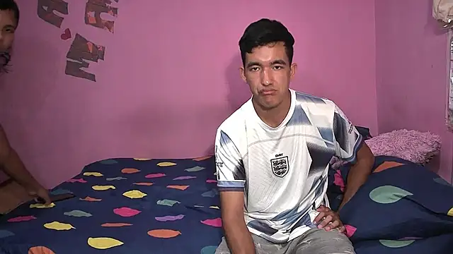 Snapshot of Sweetiefoxxx chatting on September 25, 6:33 pm Sweetiefoxxx online show from September 25, 6:33 pm