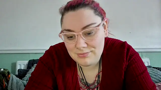 Snapshot of Bustycurves chatting on January 11, 2:36 pm Bustycurves online show from January 11, 2:36 pm