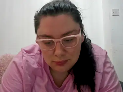 Snapshot of Bustycurves chatting on October 2, 9:00 pm Bustycurves online show from October 2, 9:00 pm