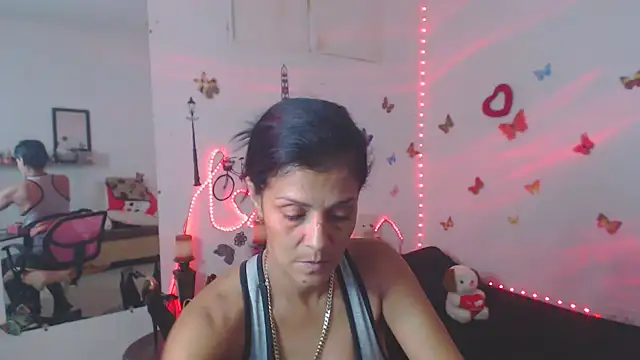 Snapshot of brigitht chatting on September 24, 2:37 am brigitht online show from September 24, 2:37 am