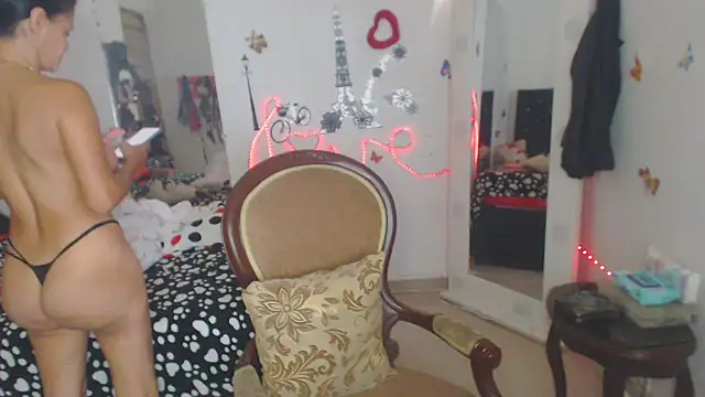 brigitht online show from November 18, 3:49 pm