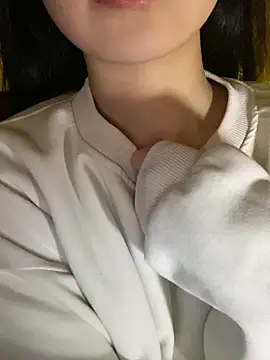 minmin2kk5 online show from January 18, 4:00 pm