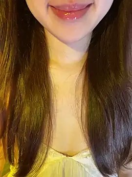 minmin2kk5 online show from May 8, 1:44 am