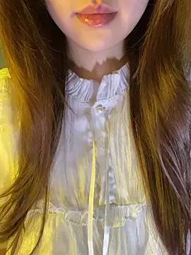 minmin2kk5 online show from May 10, 7:02 am