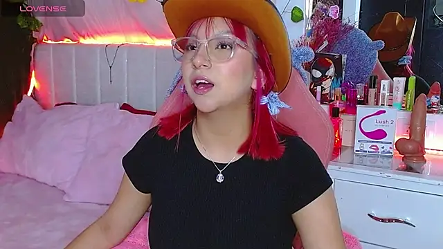 Littlerouse  online show from October 10, 3:38 am