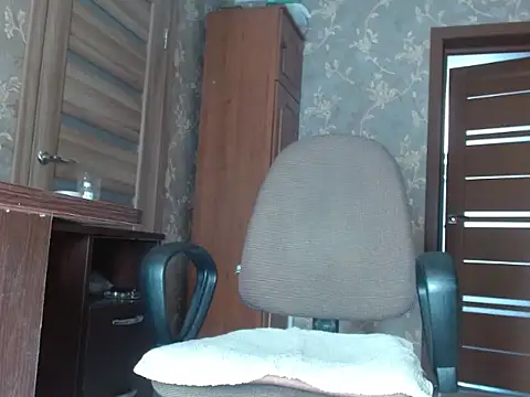 Snapshot of HuliganFisher chatting on March 5, 10:55 am HuliganFisher online show from March 5, 10:55 am