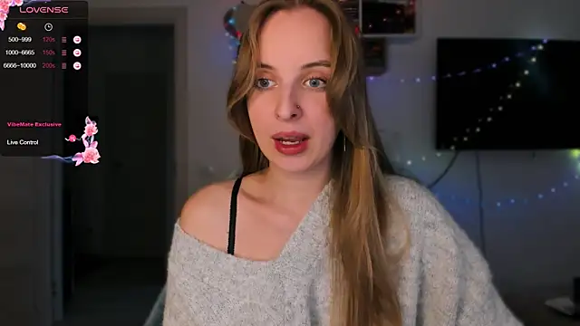 Snapshot of violet_blue_eyes chatting on December 4, 10:57 am violet blue eyes online show from December 4, 10:57 am