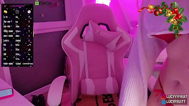 Livewithlucy online show from December 16, 12:54 pm