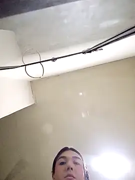 Snapshot of saracaball_ chatting on September 19, 3:52 am saracaball online show from September 19, 3:52 am