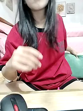 Snapshot of cream1299 chatting on October 12, 9:08 am cream1299 online show from October 12, 9:08 am