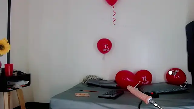 Snapshot of la_ratona_1 chatting on February 17, 7:53 pm la ratona 1 online show from February 17, 7:53 pm