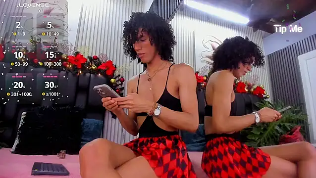 Camille Cedrik online show from December 5, 8:05 pm