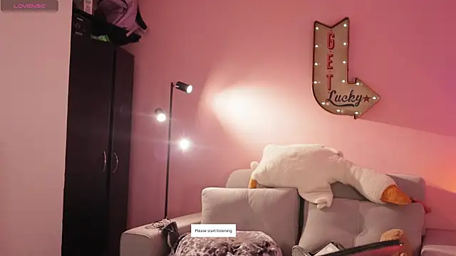 srtaliz online show from November 6, 4:19 pm