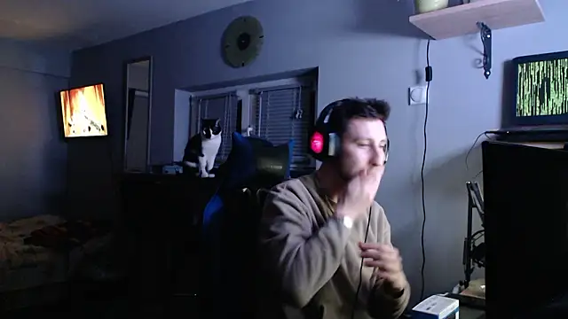 Snapshot of MikeyLevinePH chatting on January 31, 9:13 pm MikeyLevinePH online show from January 31, 9:13 pm