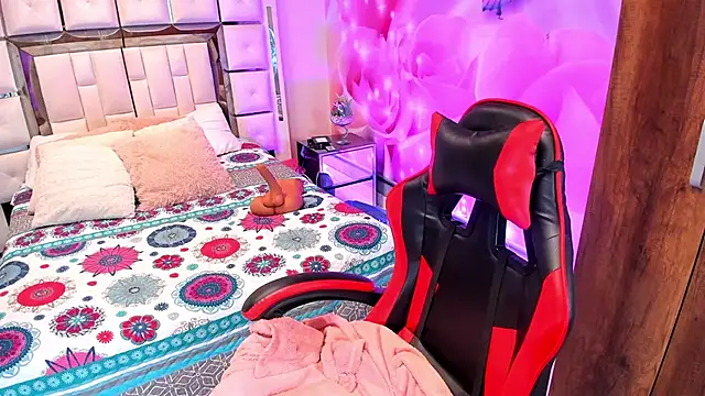 Yelena mutiz online show from December 1, 2:00 pm