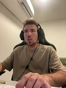 Snapshot of fedex_c2c chatting on March 18, 1:20 am fedex c2c online show from March 18, 1:20 am