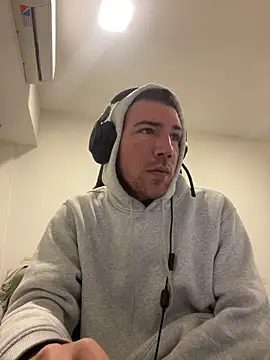 Snapshot of fedex_c2c chatting on March 26, 3:01 am fedex c2c online show from March 26, 3:01 am