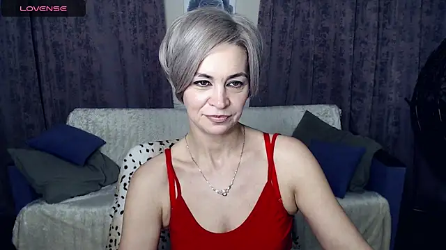 Blonde lola444 online show from December 18, 6:25 pm