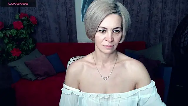 Blonde lola444 online show from January 13, 2:28 am