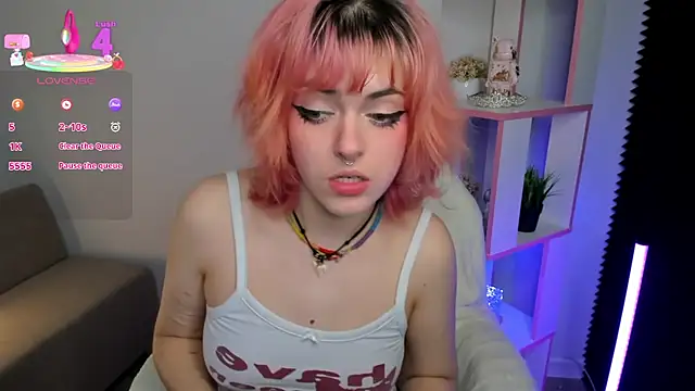 Roxy Wi online show from March 14, 8:42 am